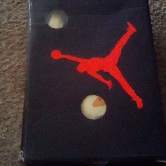 Off Jordan 5\'s